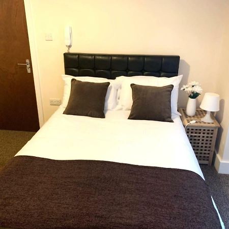 Serviced Accommodations Luton  Extérieur photo