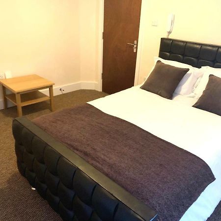 Serviced Accommodations Luton  Extérieur photo
