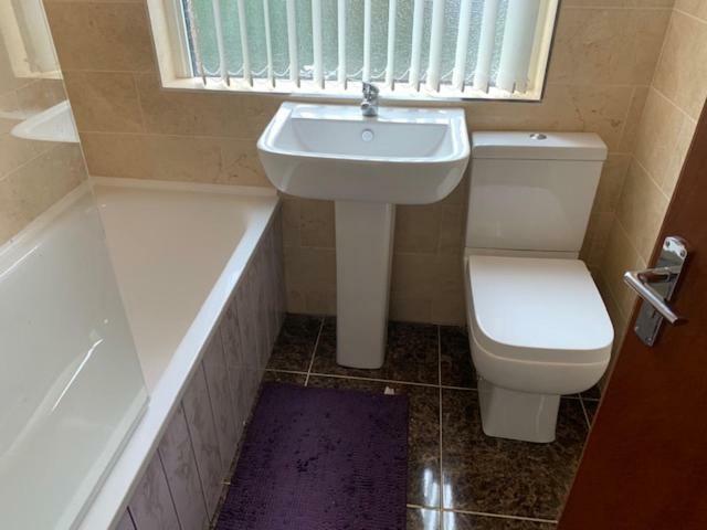 Serviced Accommodations Luton  Extérieur photo