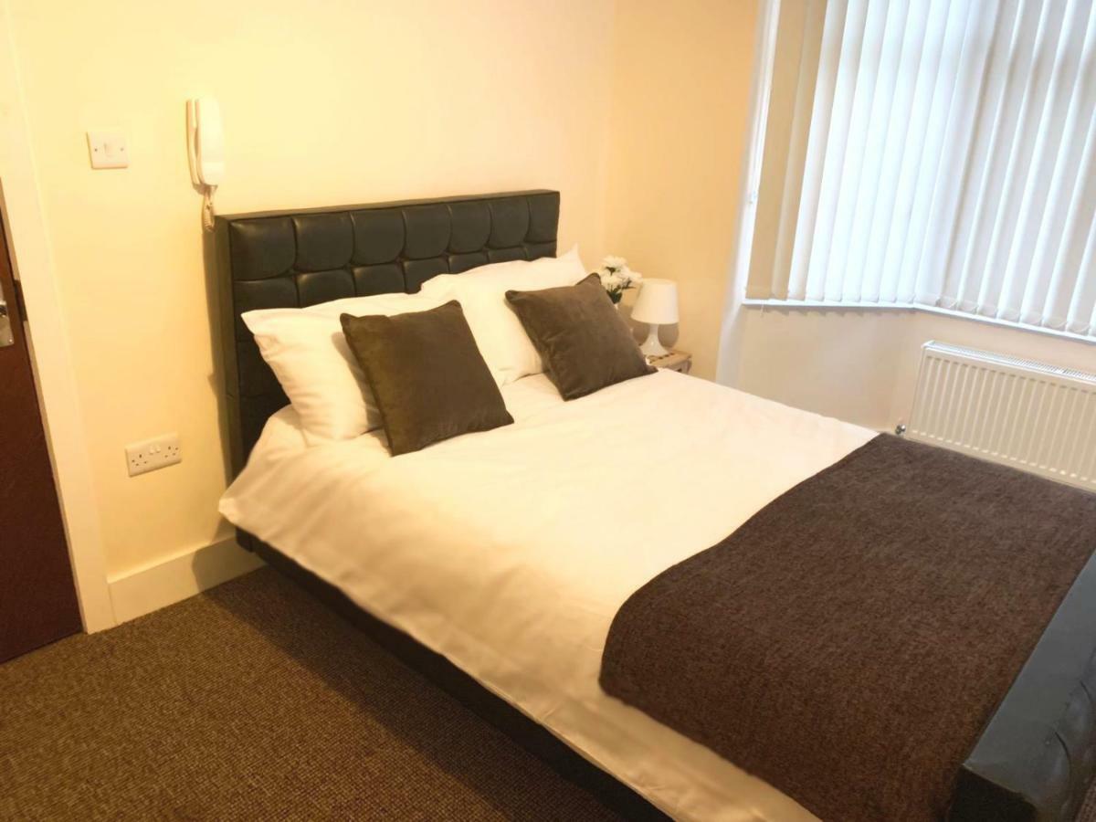 Serviced Accommodations Luton  Extérieur photo
